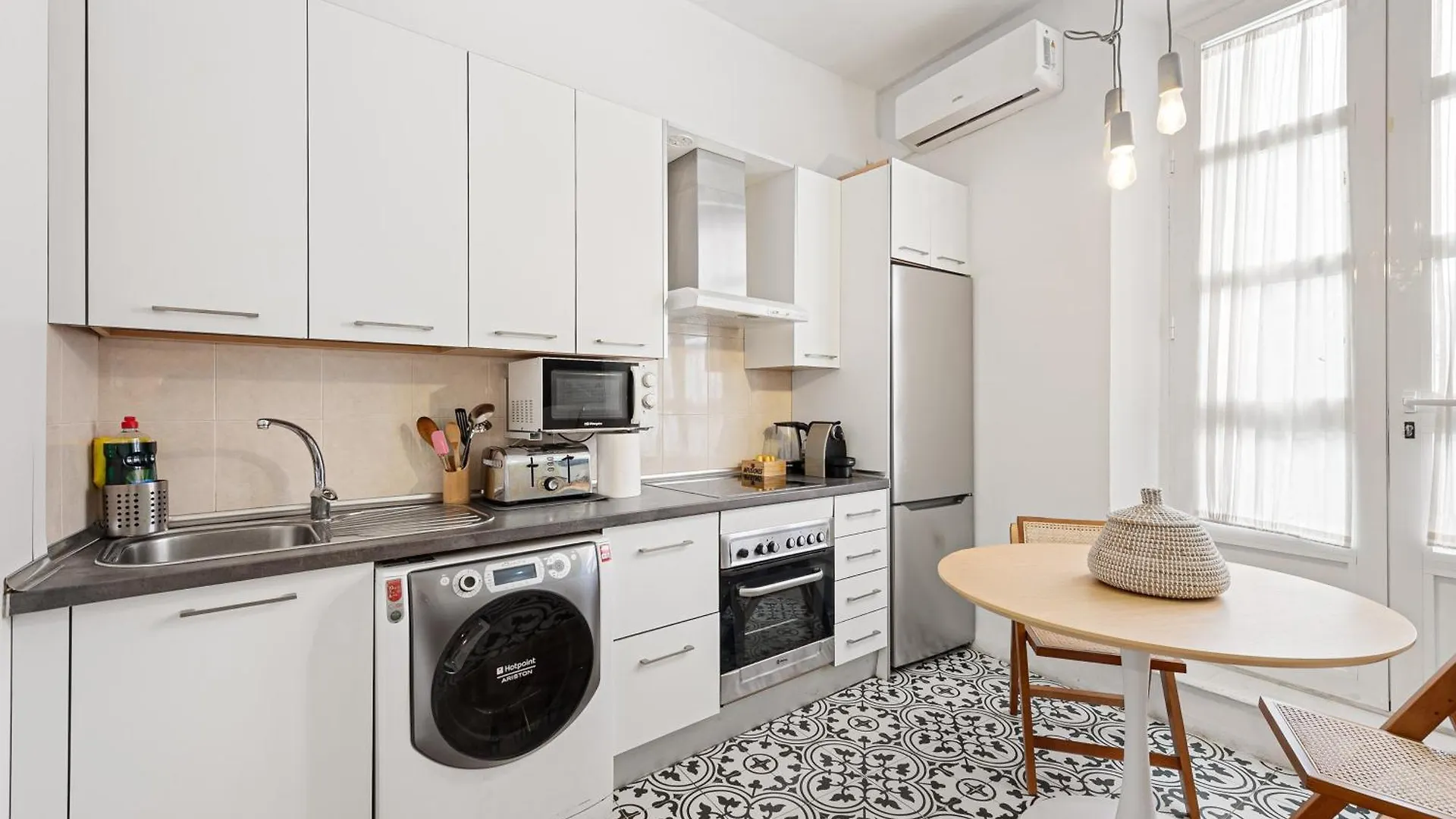 Urbanchicmalaga 2Bedroom Oasis In Historic Malaga Centre 0*,  España