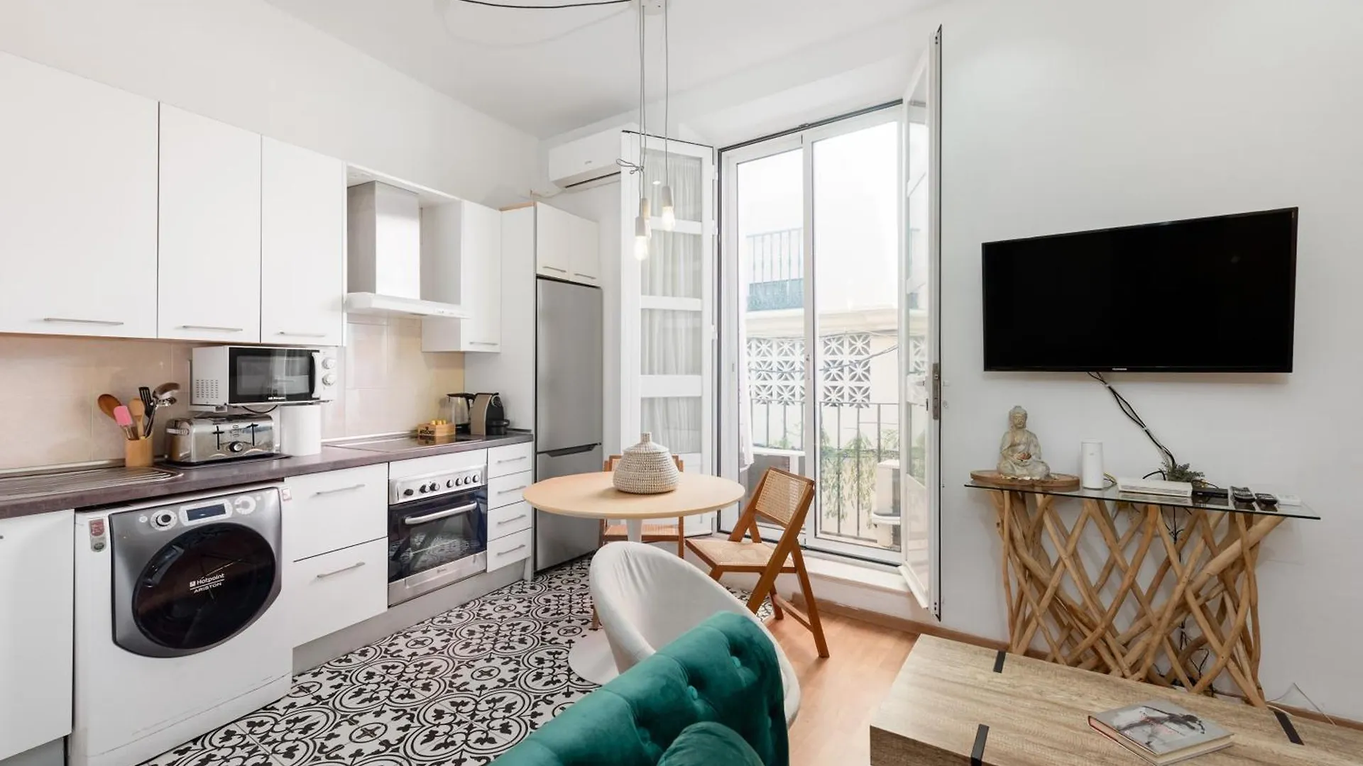 Urbanchicmalaga 2Bedroom Oasis In Historic Malaga Centre España