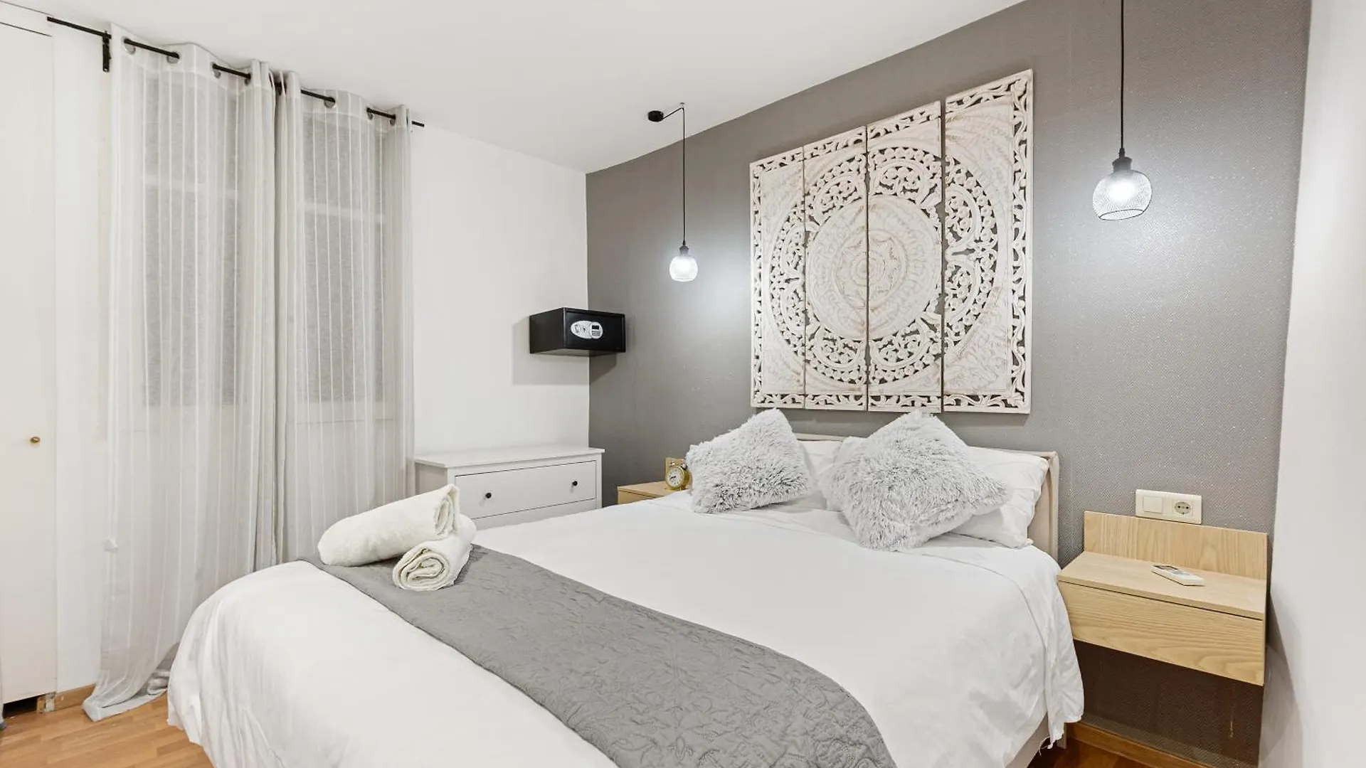 Urbanchicmalaga 2Bedroom Oasis In Historic Malaga Centre